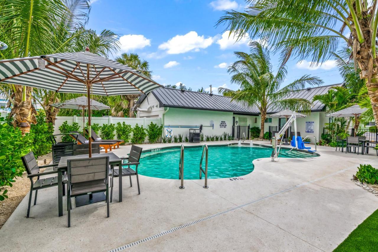 The Retreat At Anna Maria Island Inn Bradenton Beach Exterior foto