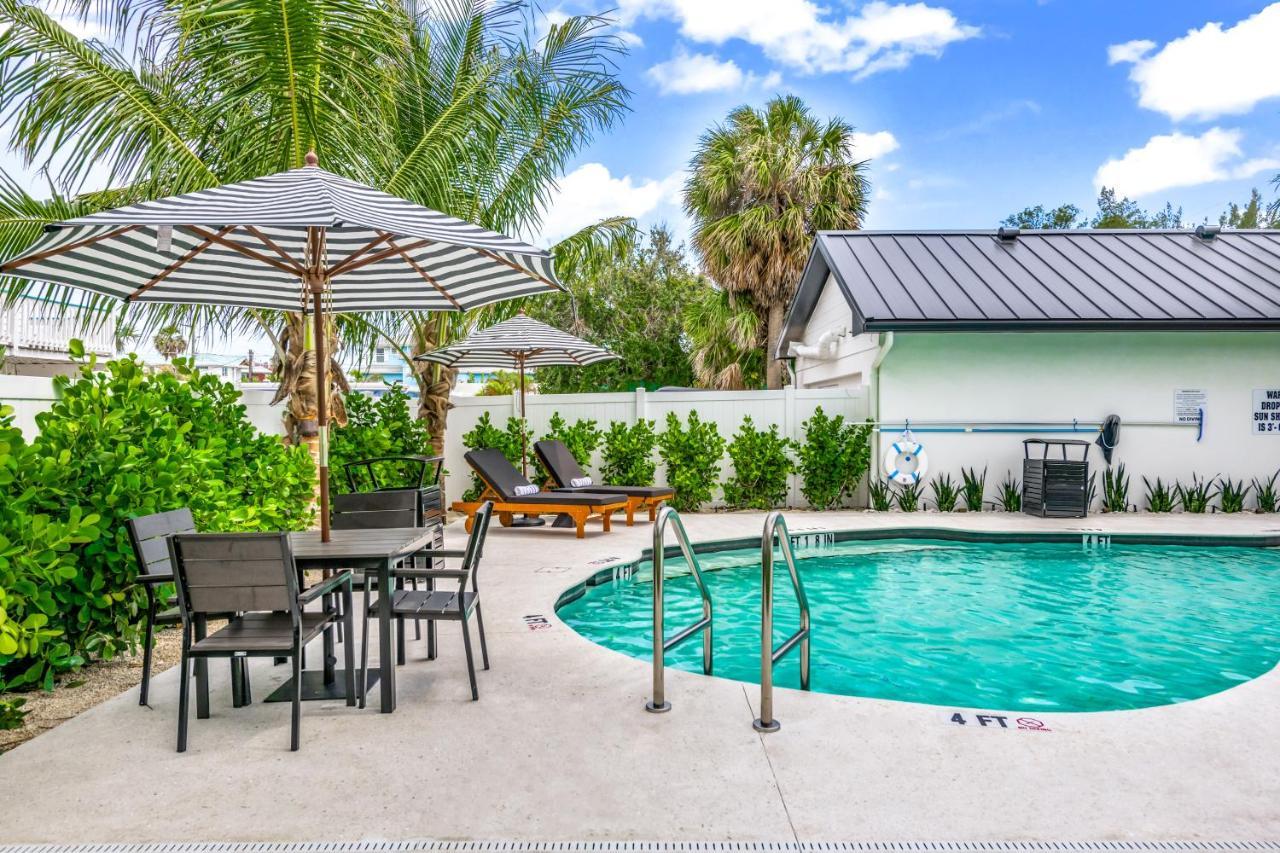 The Retreat At Anna Maria Island Inn Bradenton Beach Exterior foto